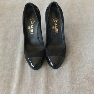 CHANEL Black Pumps